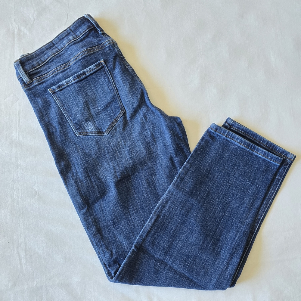 Cosmic Blue Love Women's Cropped Jeans (27-inch Inseam)